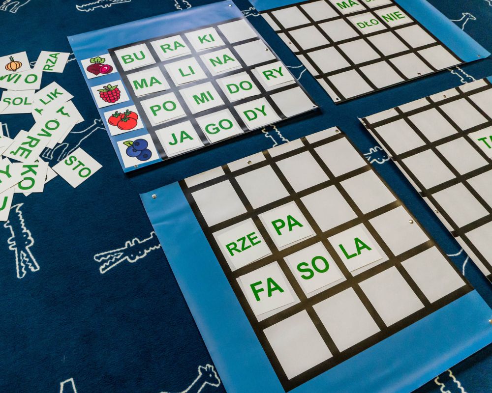 Kartoniki edukacyjne do niebieskiej KodujMaty — 400 elementów dla dzieci ze specjalnymi potrzebami edukacyjnymi - obrazek 8